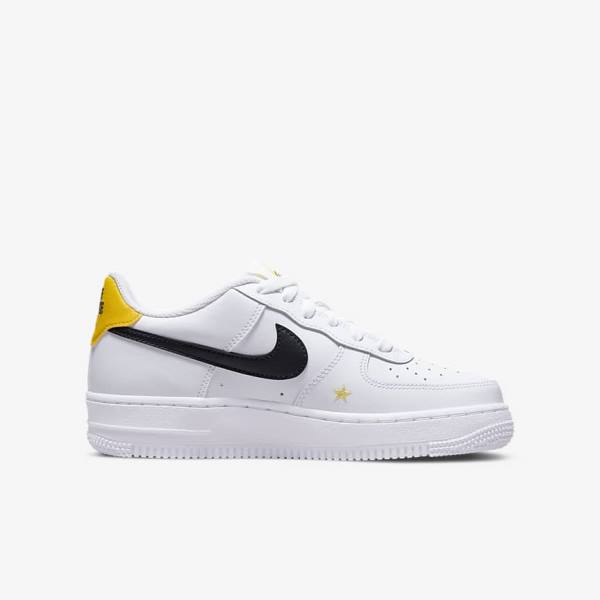 Kids' Nike Air Force 1 LV8 Older Trainers White / Black | NK286XFK