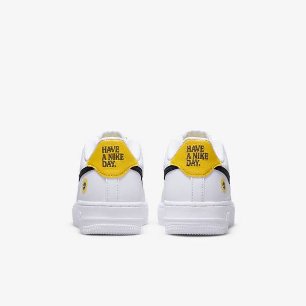 Kids' Nike Air Force 1 LV8 Older Trainers White / Black | NK286XFK