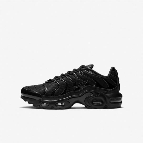 Kids\' Nike Air Max Plus Older Trainers Black | NK893GFY