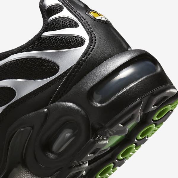 Kids' Nike Air Max Plus Older Trainers Black / Green / Metal Silver / Black | NK941REG