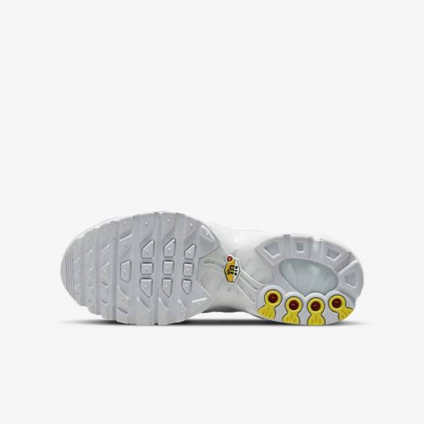 Kids' Nike Air Max Plus Older Trainers White | NK874PGL