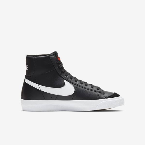 Kids' Nike Blazer Mid 77 Older Trainers Black / White / Orange | NK260APC