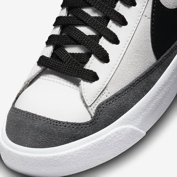 Kids' Nike Blazer Mid 77 SE Dance Older Trainers White / Red / Light Grey / Black | NK862YUO