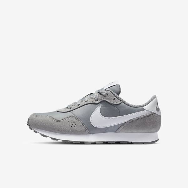 Kids\' Nike MD Valiant Older Trainers Grey / White | NK709YNA