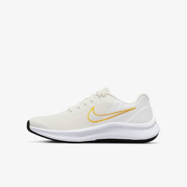 Kids\' Nike Star Runner 3 Older Road Running Shoes White / Gold / Multicolor | NK632FOG