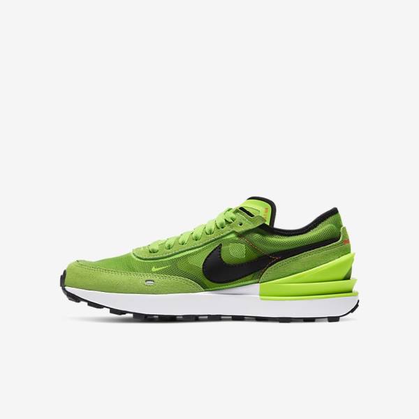 Kids\' Nike Waffle One Older Trainers Green / Red / Black | NK261ORF