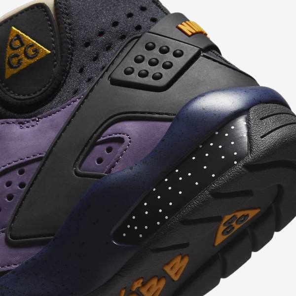 Men's Nike ACG Air Mowabb Trainers Purple / Blue / Black / Gold | NK698YEM