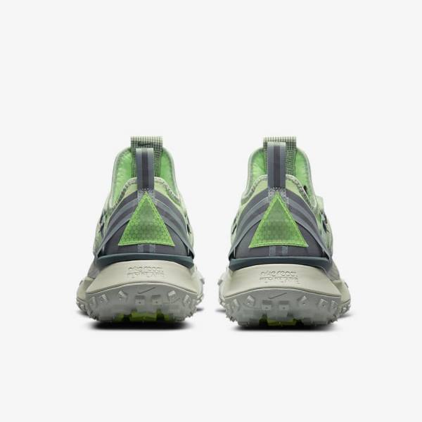 Men's Nike ACG Mountain Fly Low Trainers Grey / Green | NK423TNE