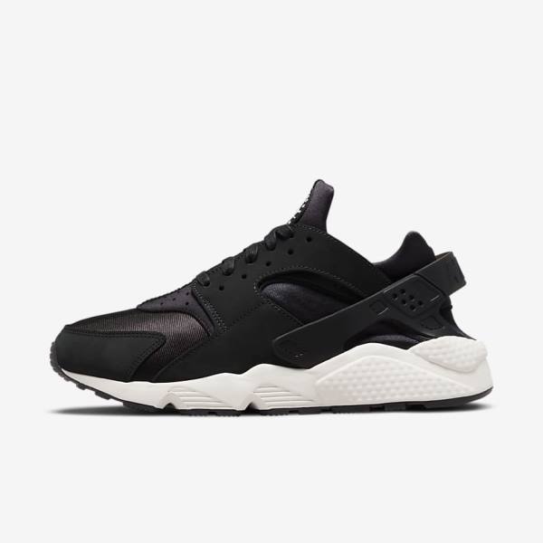 Men\'s Nike Air Huarache LE Trainers Black / White | NK584UXJ