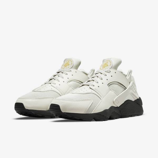 Men's Nike Air Huarache Trainers Light Beige / Black / Silver / Gold | NK952ZOL