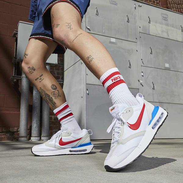 Men's Nike Air Max Dawn Trainers White / Blue / Black / Red | NK053ZMW