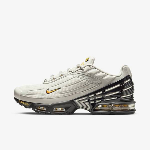 Men\'s Nike Air Max Plus 3 Trainers Light Beige / Black / Silver / Gold | NK146QNY