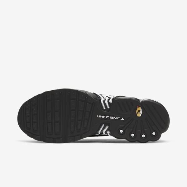 Men's Nike Air Max Plus III Trainers Black / White | NK102YVR