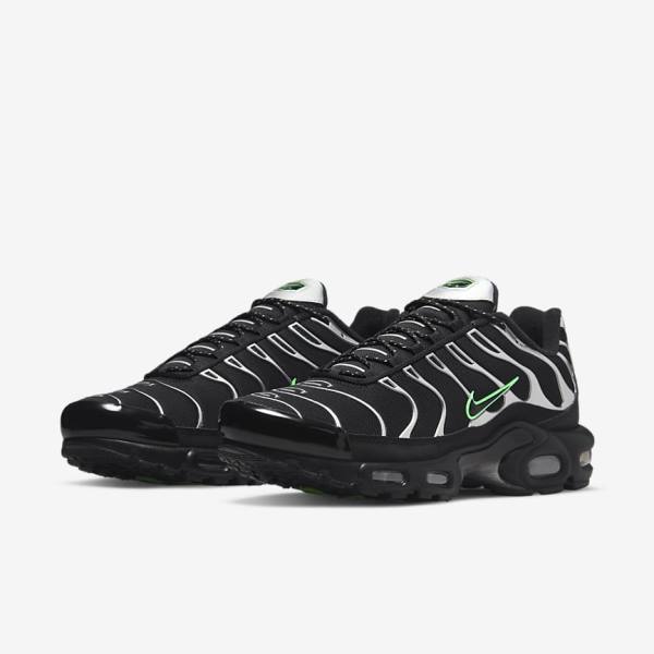 Men's Nike Air Max Plus Trainers Black / Green / Metal Silver / Black | NK065EXA