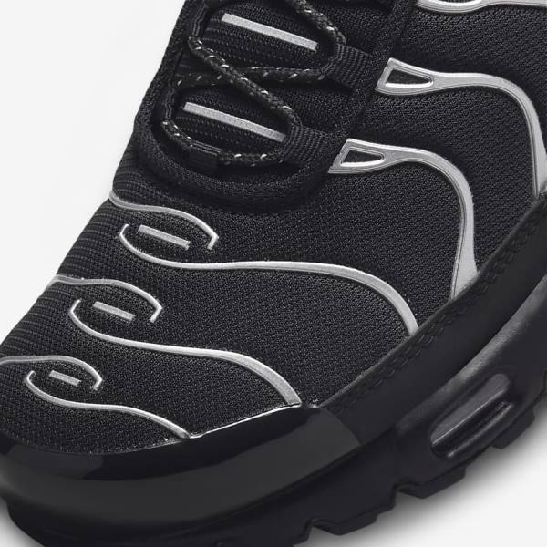 Men's Nike Air Max Plus Trainers Black / Green / Metal Silver / Black | NK065EXA