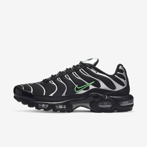 Men\'s Nike Air Max Plus Trainers Black / Green / Metal Silver / Black | NK065EXA