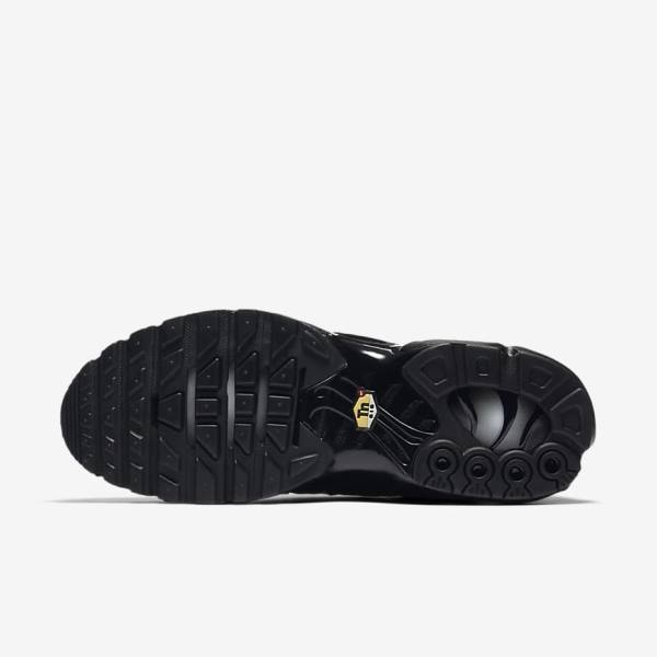 Men's Nike Air Max Plus Trainers Black | NK190CJN