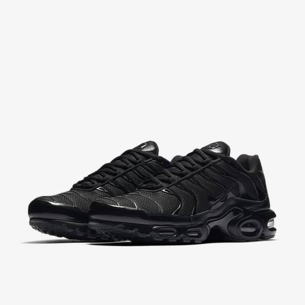 Men's Nike Air Max Plus Trainers Black | NK190CJN