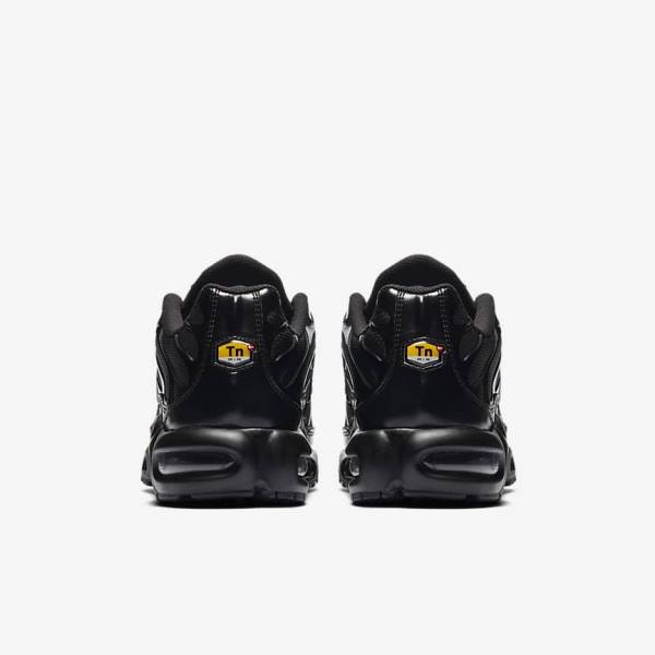 Men's Nike Air Max Plus Trainers Black | NK190CJN