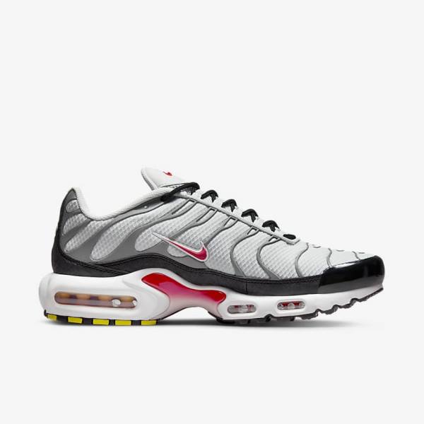 Men's Nike Air Max Plus Trainers Grey / Black / Red | NK697BKO