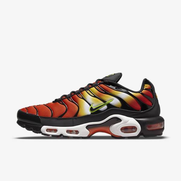 Men\'s Nike Air Max Plus Trainers Orange / Gold / Black | NK376QHJ