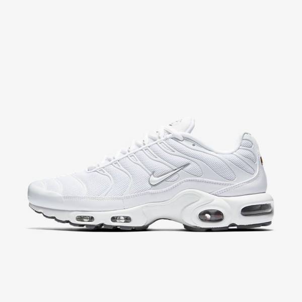 Men\'s Nike Air Max Plus Trainers White / Black / Grey / White | NK296USW