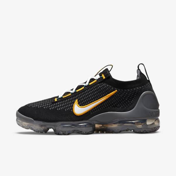 Men\'s Nike Air VaporMax 2021 FK Trainers Black / Gold / Dark Grey / White | NK948EKQ