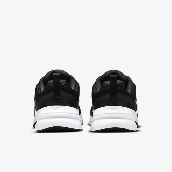 Men's Nike Defy All Day (Extra Wide) Trainers Black / White | NK187RSY