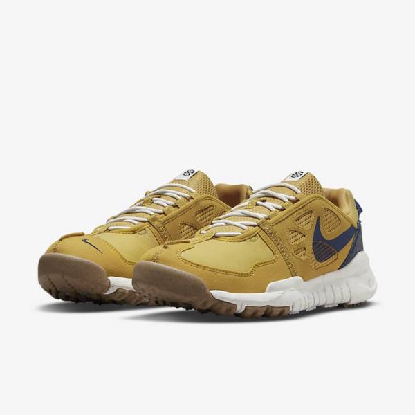 Men's Nike Free Terra Vista Trainers Gold / Navy | NK708BCZ