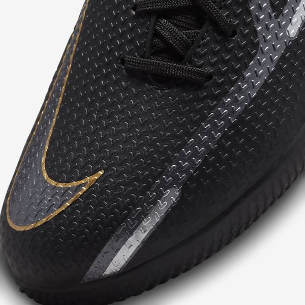 Men's Nike Phantom GT2 Academy Dynamic Fit IC Indoor Court Football Shoes Black / Metal Gold / Dark Grey / Metal Dark Grey | NK275KWN