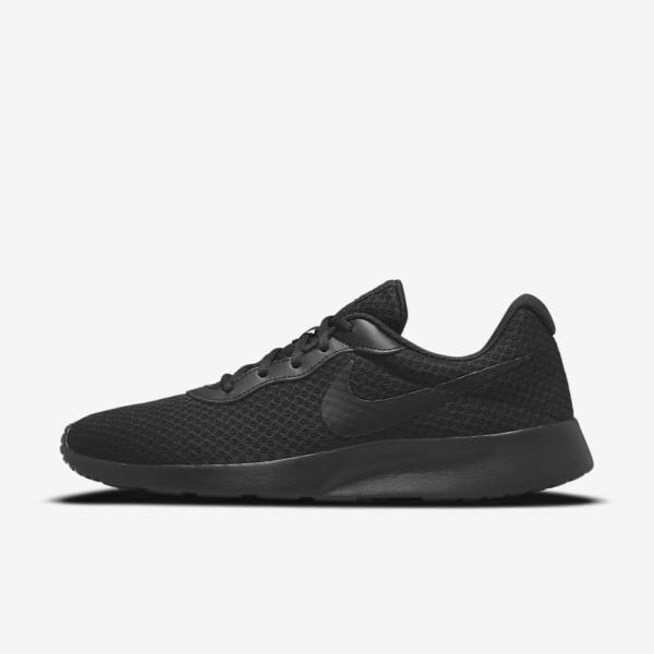 Men\'s Nike Tanjun Trainers Black | NK215LVS