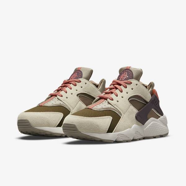 Women's Nike Air Huarache SP Trainers Khaki / Burgundy | NK619SIP