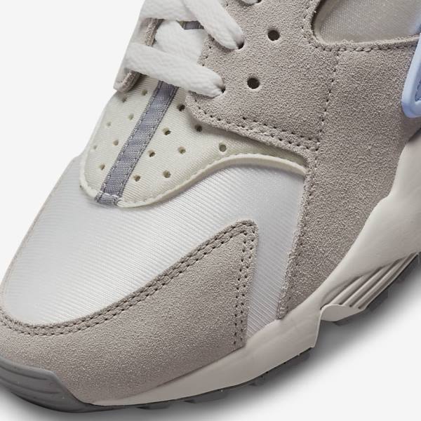 Women's Nike Air Huarache Trainers White / Grey | NK796RWH