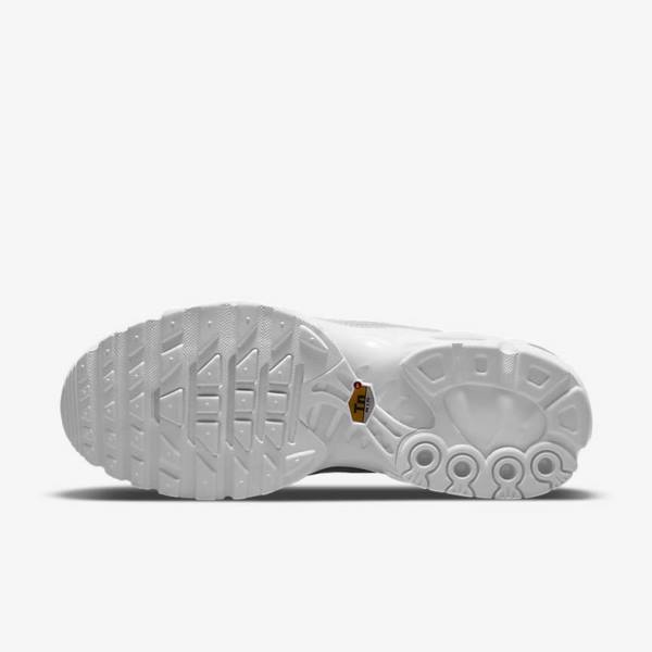 Women's Nike Air Max Plus Trainers White / Platinum / White | NK592PCT