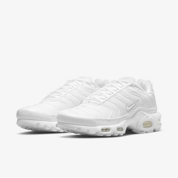 Women's Nike Air Max Plus Trainers White / Platinum / White | NK592PCT