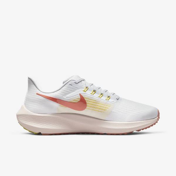 Women's Nike Air Zoom Pegasus 39 Road Running Shoes White / Light | NK068WNH