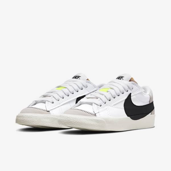 Women's Nike Blazer Low 77 Jumbo Trainers White / Black | NK457SIL