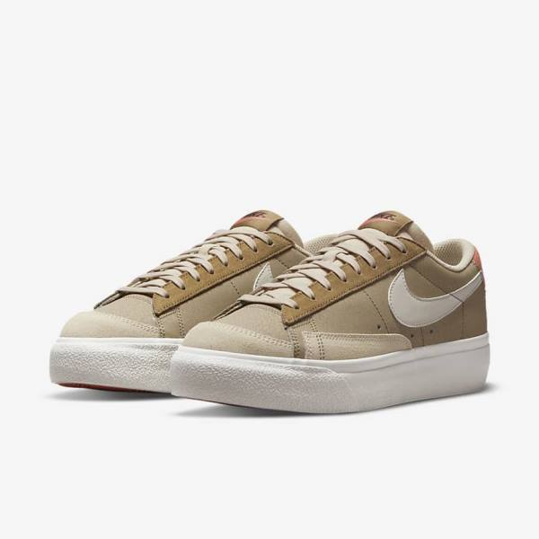 Women's Nike Blazer Low Platform SP Trainers Khaki / Light Beige | NK641MSV