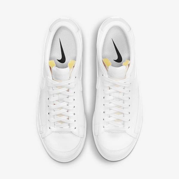 Women's Nike Blazer Low Platform Trainers White | NK785NGP