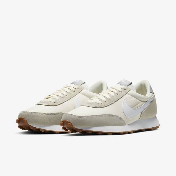 Women's Nike Daybreak Trainers White / Light Grey / White | NK139IYQ