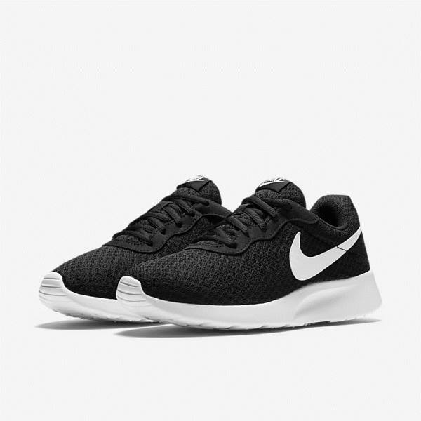 Women's Nike Tanjun Trainers Black / White | NK351BIX