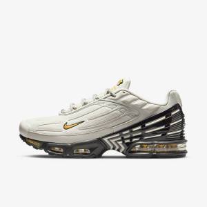 Men's Nike Air Max Plus 3 Trainers Light Beige / Black / Silver / Gold | NK146QNY