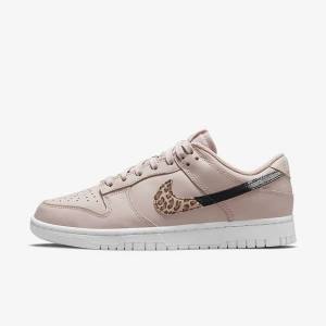 Women's Nike Dunk Low SE Trainers Khaki Grey / Khaki Grey / Multicolor | NK754SNA